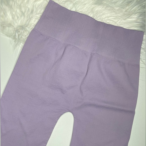 Bee You Biker Shorts - Picture 2 of 4